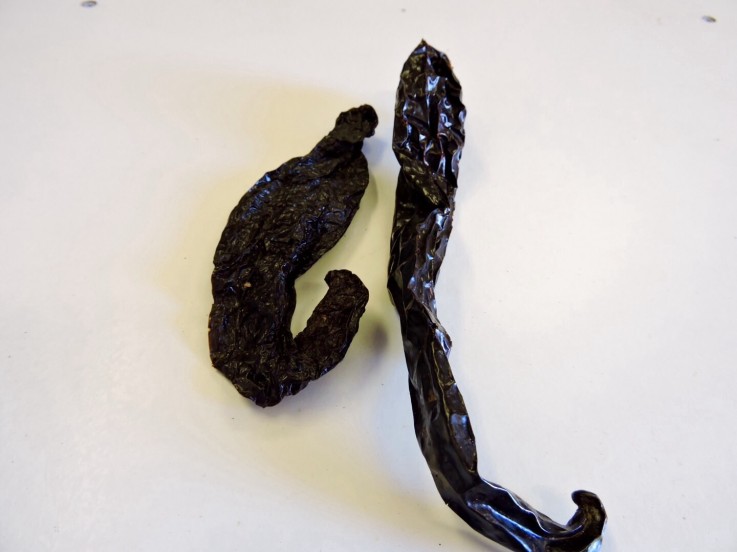Pasilla Whole Chillies