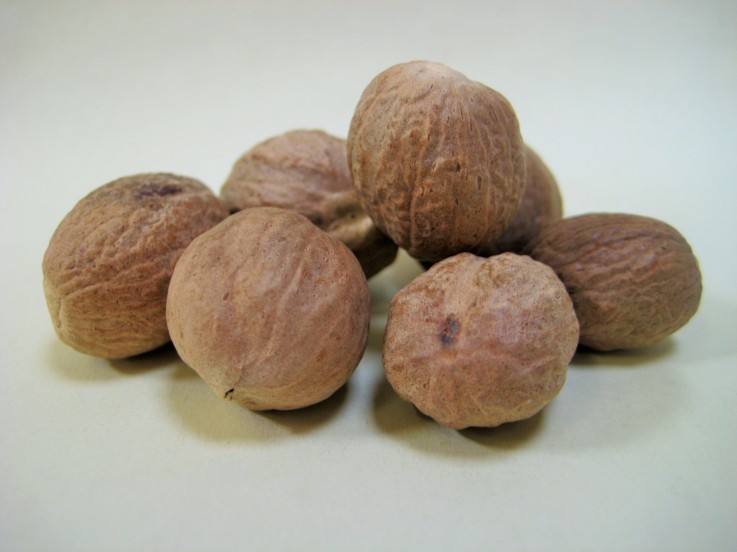 Rye Spice Whole Nutmeg